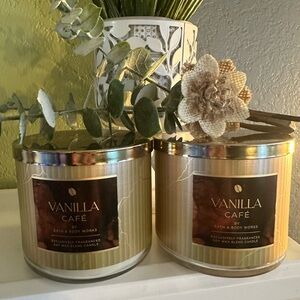 Bath & Body Works Vanilla Café Candle - Gold and Brown